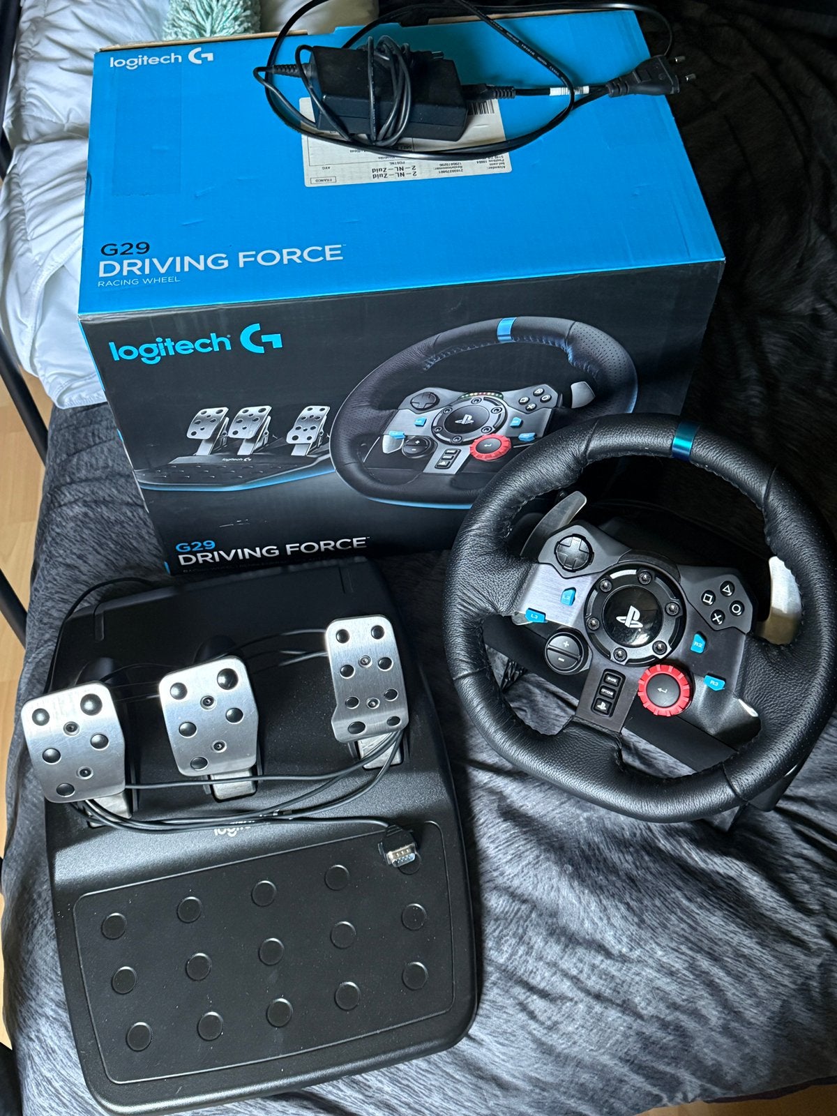 Logitech G29 alles origineel!, Ophalen of Verzenden, Zo goed als nieuw, Stuur of Pedalen, PlayStation 3