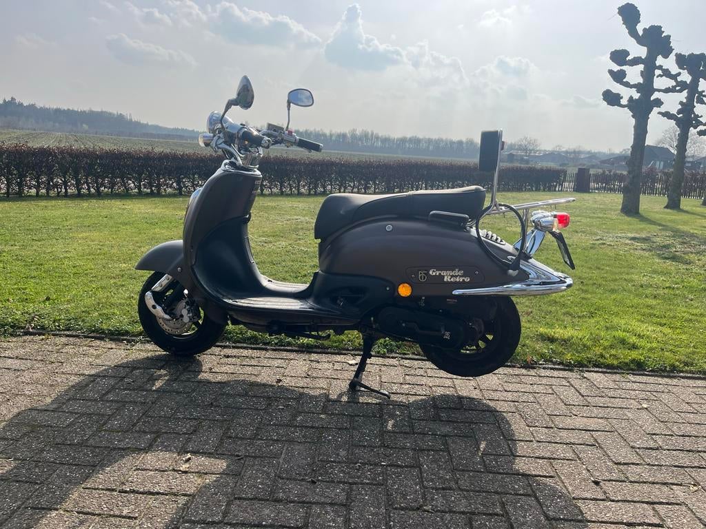 BTC Grande Retro Scooter - Start niet, weinig kilometers, Fietsen en Brommers, Snorfietsen en Snorscooters, Gebruikt, Overige merken