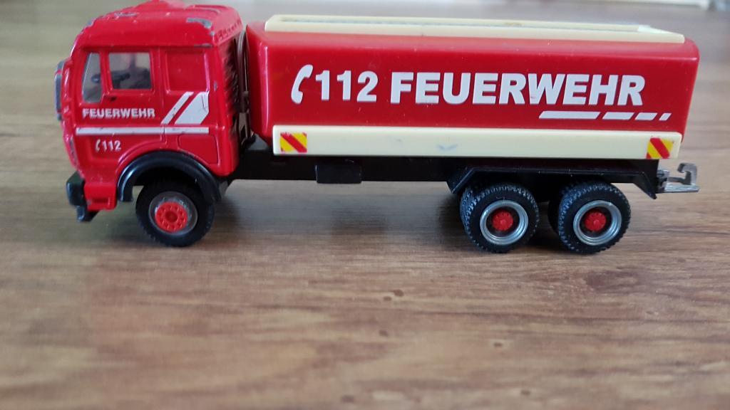 Mercedes-Benz Feuerwehr Truck Schaalmodel, Ophalen of Verzenden, Gebruikt, Auto