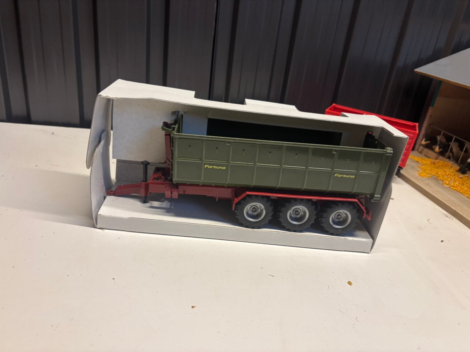 Nette fortuna kieptrailer, Ophalen of Verzenden, Zo goed als nieuw, Tractor of Landbouw, SIKU