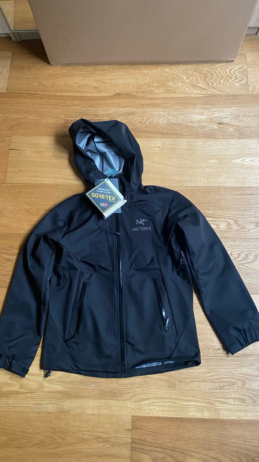 Arc'teryx Gore-Tex Jas Zwart - Nieuw met labels, Ophalen of Verzenden, Nieuw, Maat 46 (S) of kleiner, Zwart