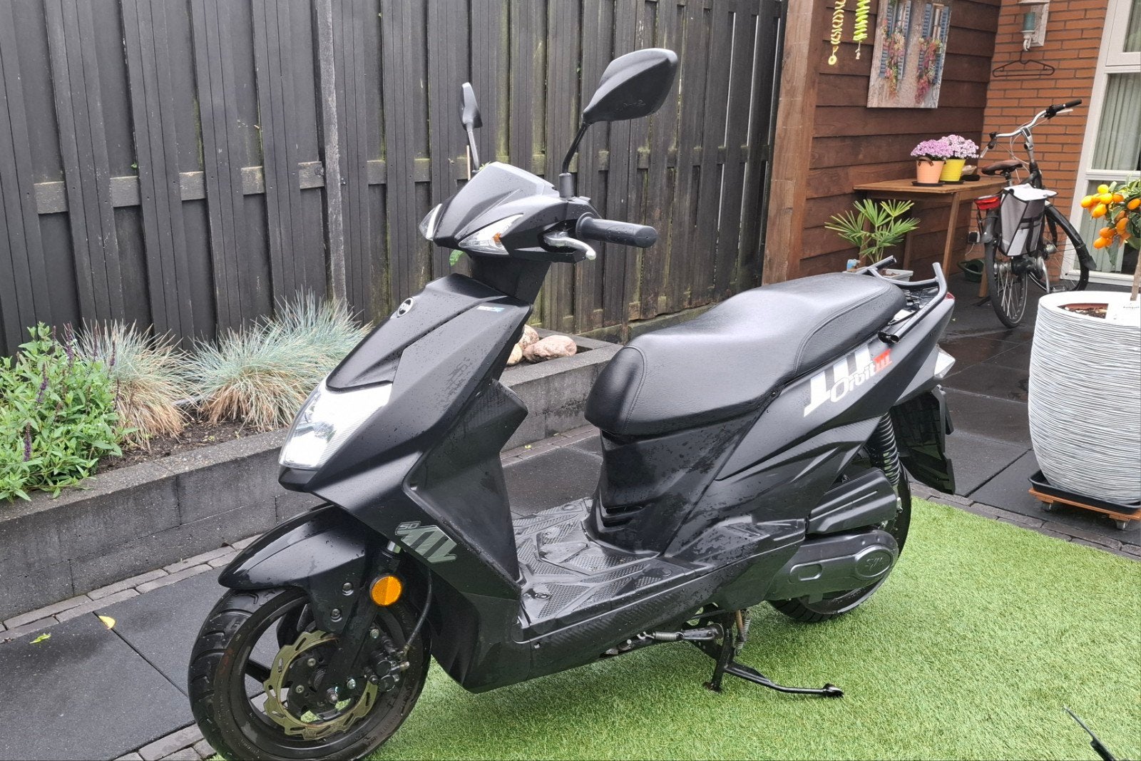 Scooter Sym Orbit III Zwart, Fietsen en Brommers, Scooters | SYM, Ophalen, Gebruikt, Maximaal 45 km/u, Benzine
