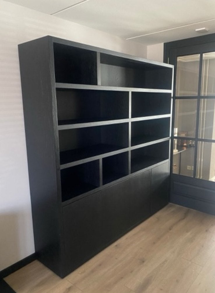 Goossens Barcelona Buffetkast 4 deurs zwart eiken, Ophalen, Zo goed als nieuw, 25 tot 50 cm, 200 cm of meer