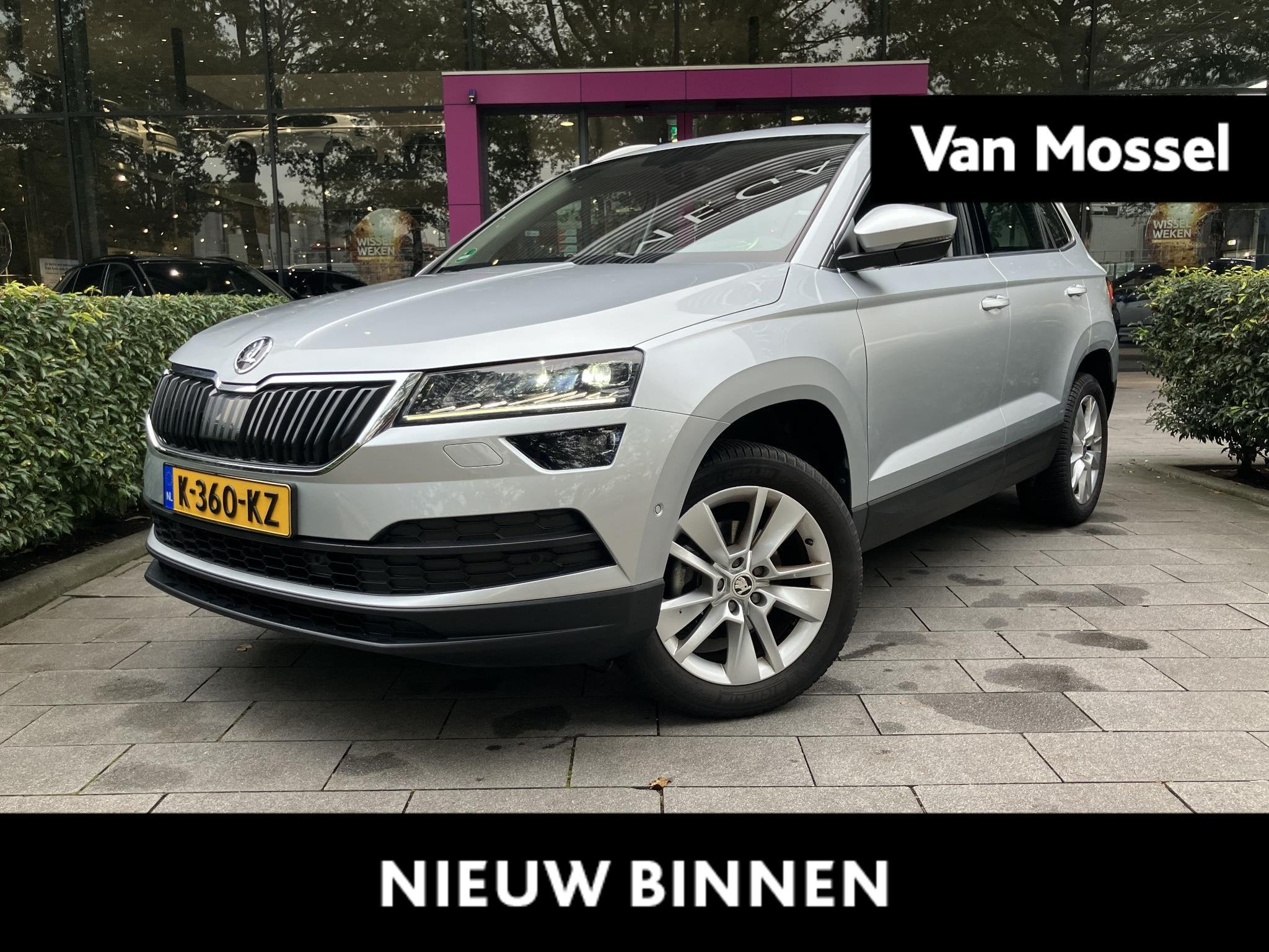 Skoda Karoq 1.5 TSI ACT Business Edition Plus | WORDT VERWAC, Auto's, Voorwielaandrijving, 12 maanden, 4 cilinders, Leder en Stof