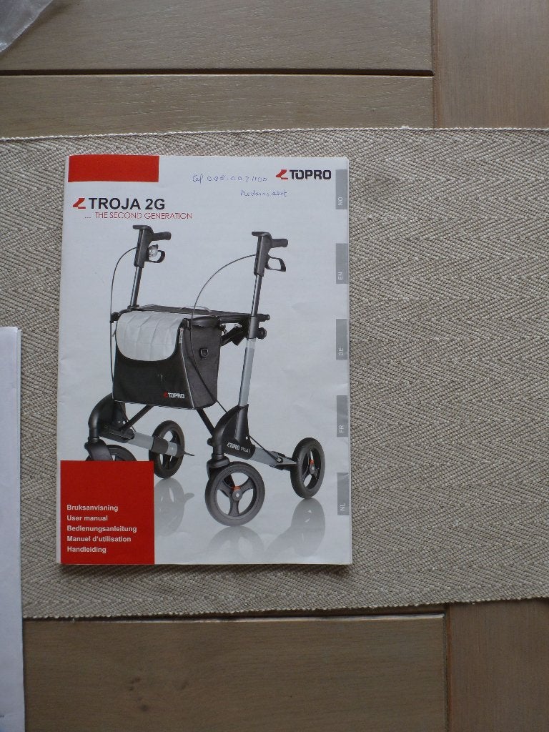 rollator Praktisch nieuw*  TOPRO troja 2G maat M, Ophalen, Opvouwbaar, Zo goed als nieuw