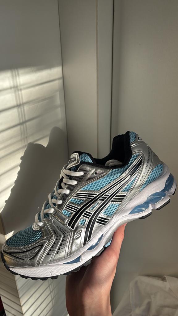 Asics gel-kayano 14 arctic sky 42, Kleding | Heren, Schoenen, Ophalen of Verzenden, Zo goed als nieuw, Blauw