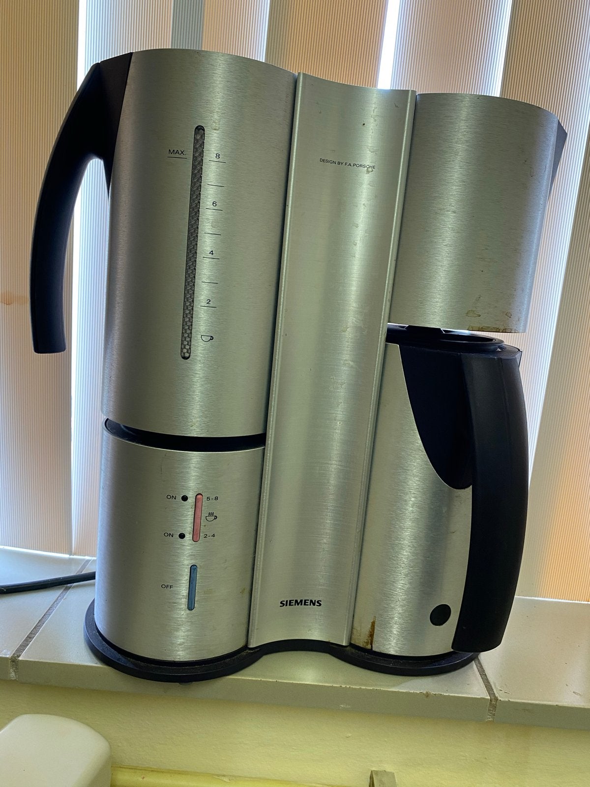 Siemens koffiezetapparaat - Design by F.A. Porsche, Witgoed en Apparatuur, Koffiezetapparaten, Gebruikt, Koffiemachine, Gemalen koffie