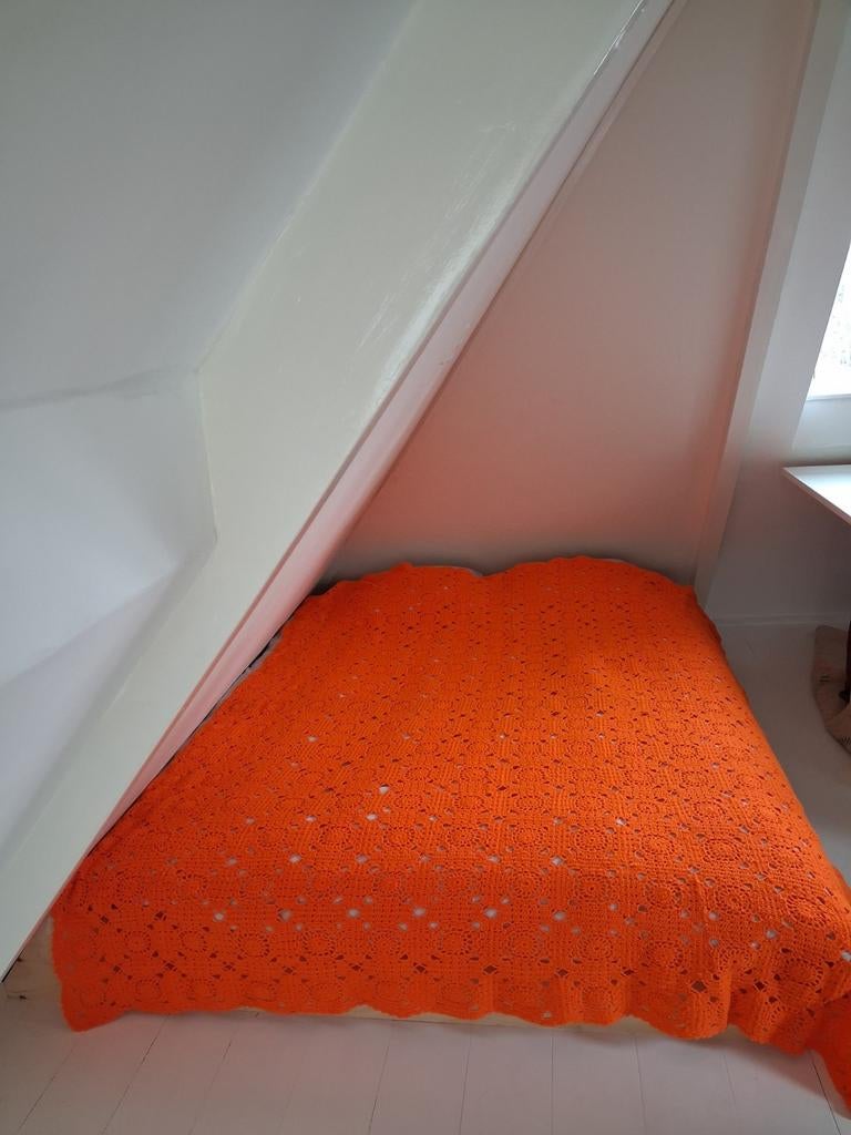 Vintage gehaakte oranje sprei - 200x240 cm, Huis en Inrichting, Ophalen of Verzenden, Tweepersoons, Overige typen