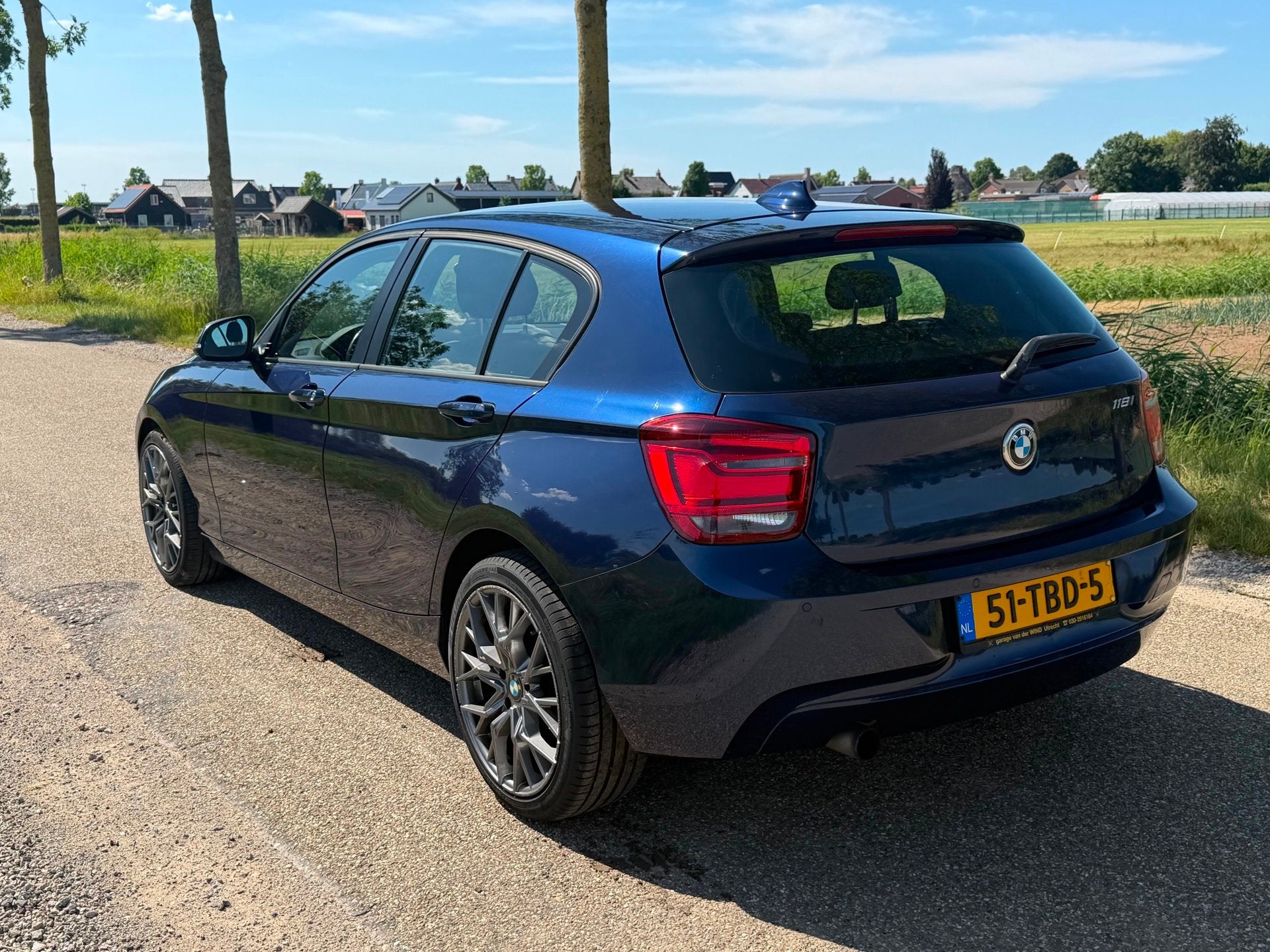 BMW 1-serie 118i Business AUT APK 06-2027 NAP Airco, Auto's, BMW, Euro 5, Gebruikt, Zwart, 4 cilinders