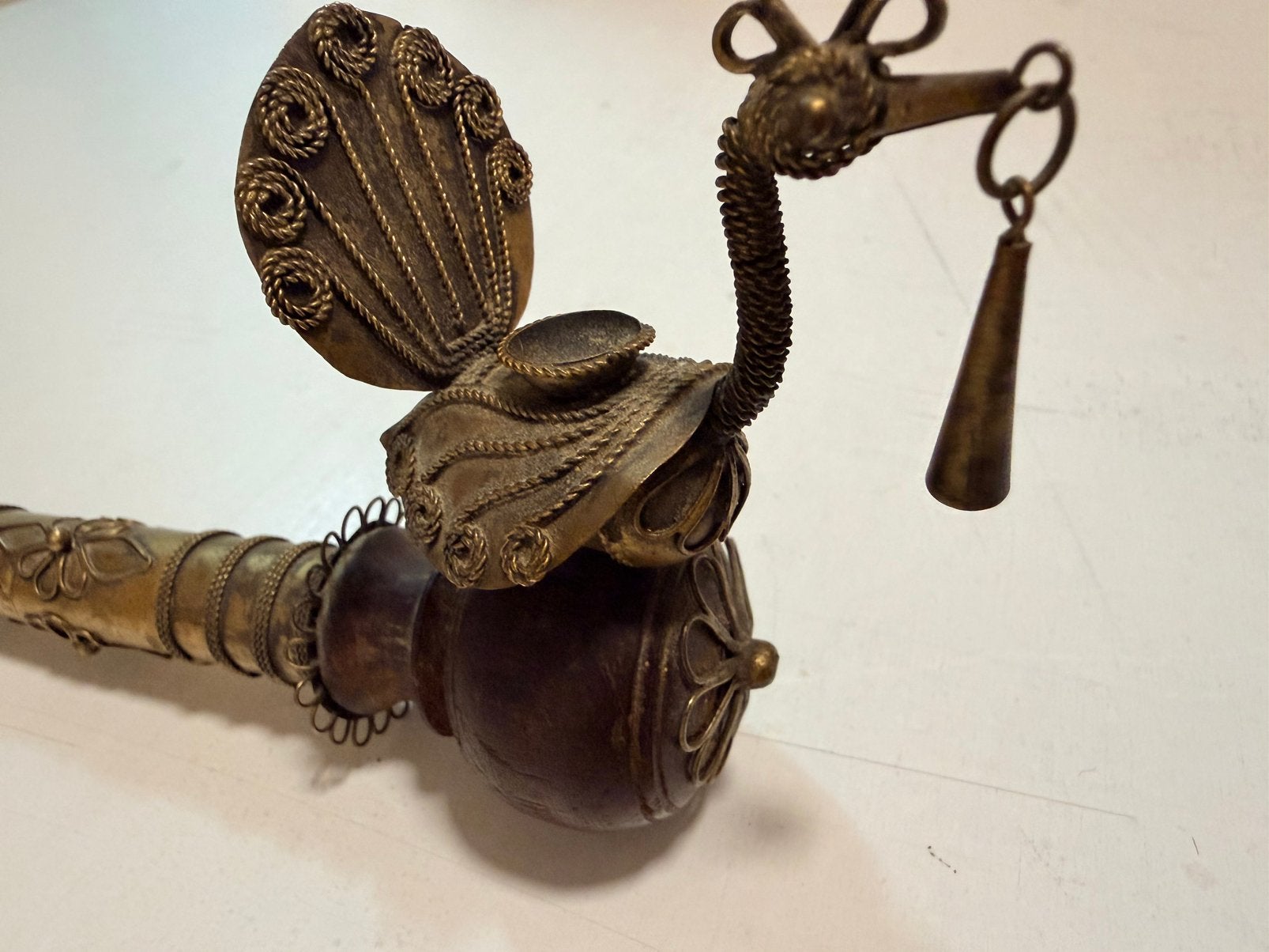 An Old antique Southeast Asian tobacco smoking pipe 25cm, Ophalen of Verzenden, Rechthoekig