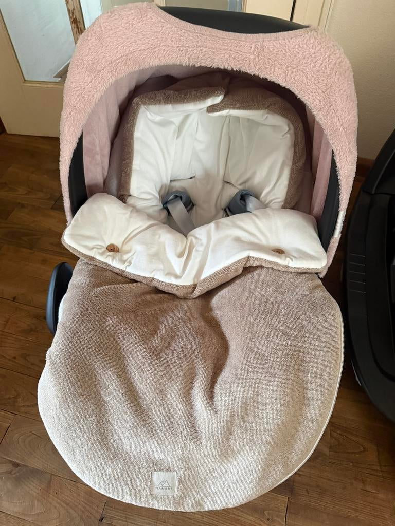 Maxi Cosi Rock en Isofix base familyfix3, Ophalen of Verzenden, Zo goed als nieuw, Maxi-Cosi