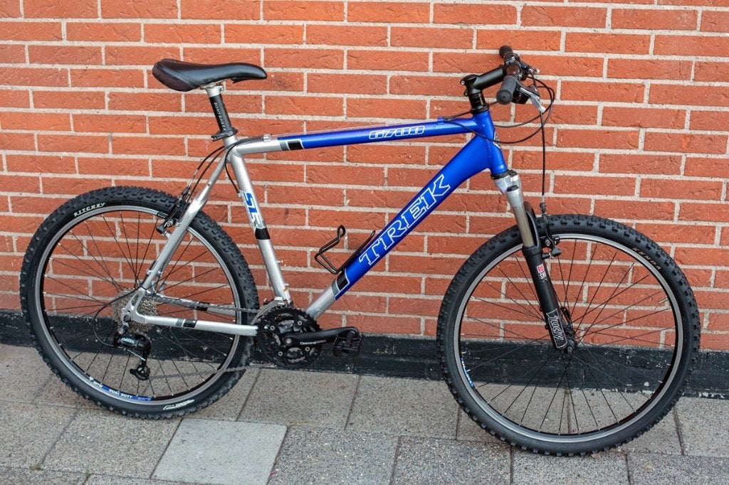 Mountainbike Trek 6700 met 27 versnellingen | Shimano Deore, Velgrem, Zo goed als nieuw, Meer dan 20 versnellingen, 53 tot 57 cm