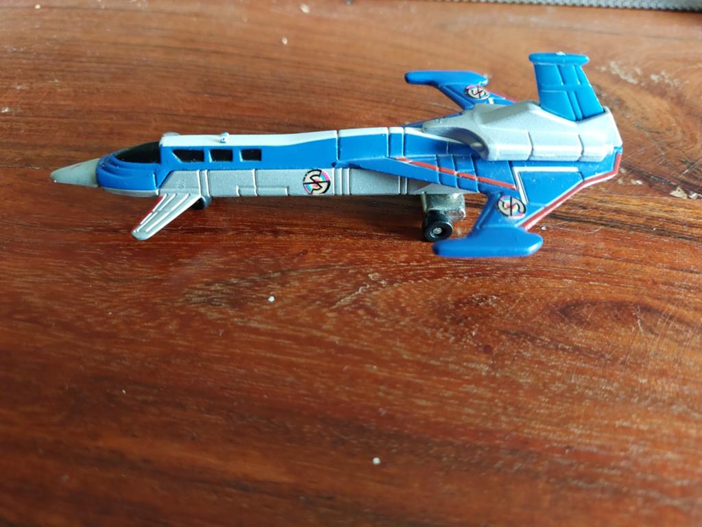 Captain Scarlet
Spectrum Passenger Jet, Ophalen, Zo goed als nieuw