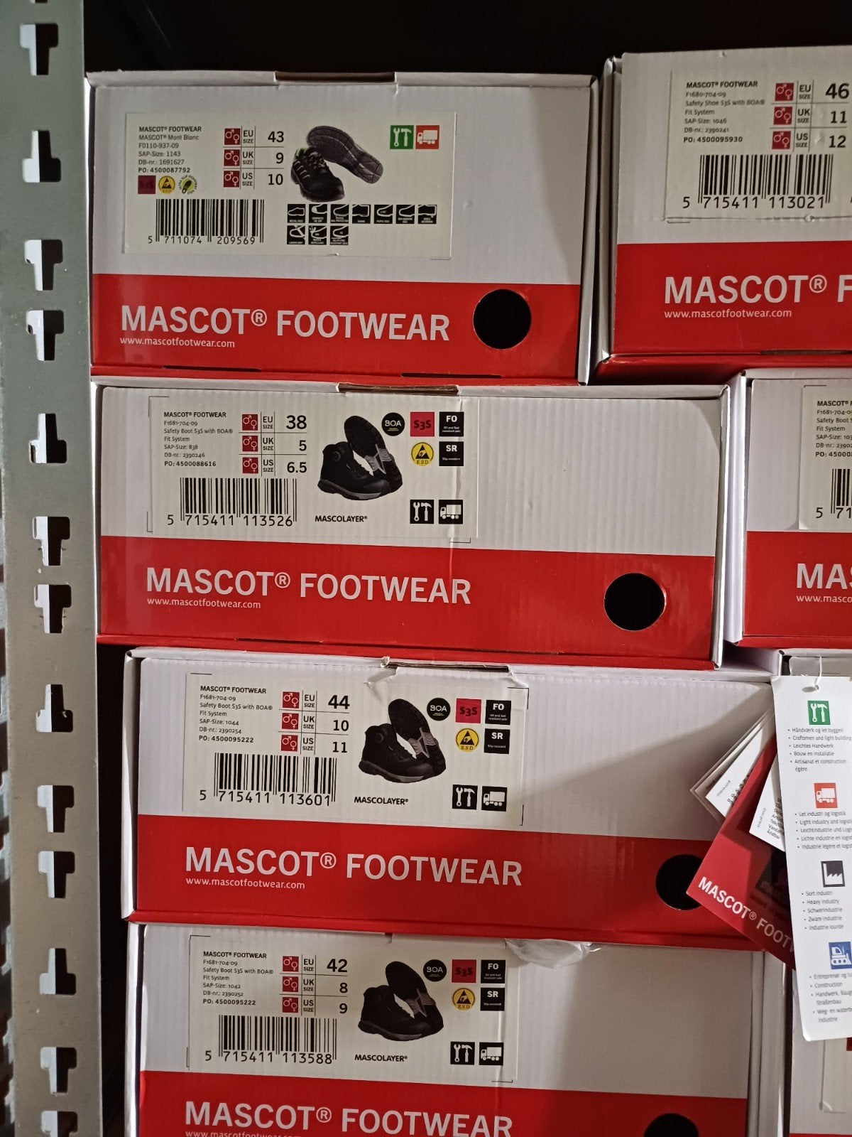Partij Mascot werkschoenen - 17 paar diverse maten, Ophalen of Verzenden, Mascot, Niet gespecificeerd, Niet gespecificeerd