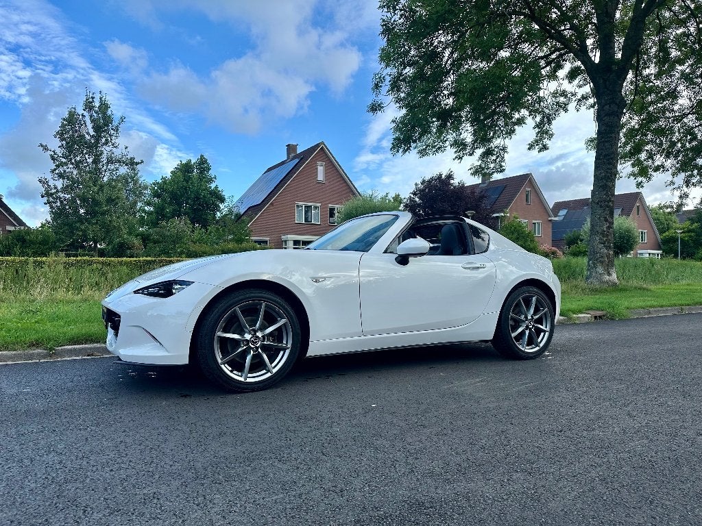 Mazda MX-5 RF 2.0 AUTOMAAT, 1998 cc, Achterwielaandrijving, 164 pk, Zwart