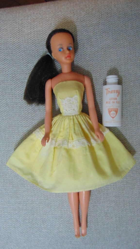 Mooie oude Tressy Barbie origineel jurkje, Verzamelen, Ophalen of Verzenden, Gebruikt, Pop