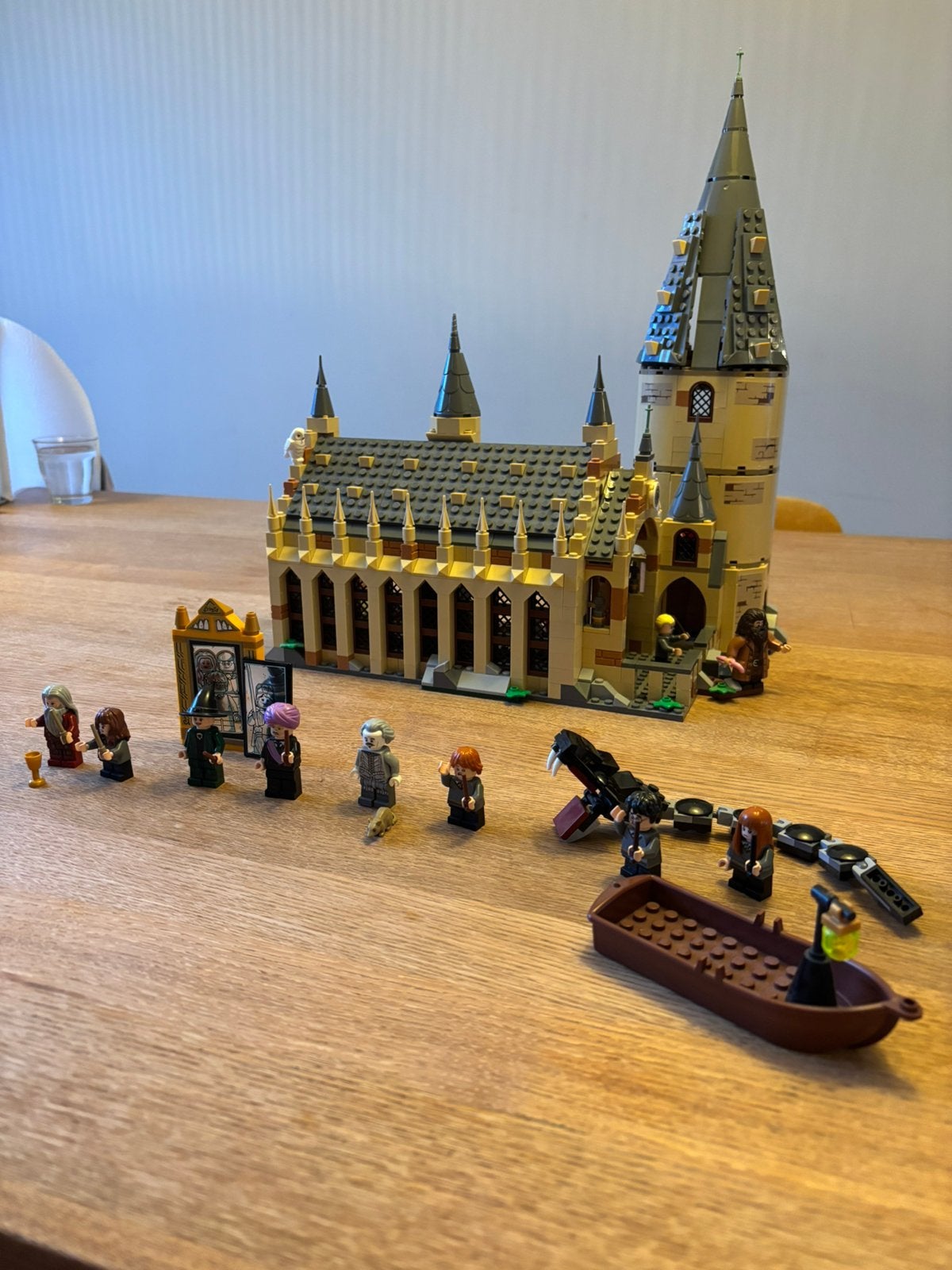 75954 LEGO Harry Potter de Grote Zaal van Zweinstein, Ophalen of Verzenden, Zo goed als nieuw