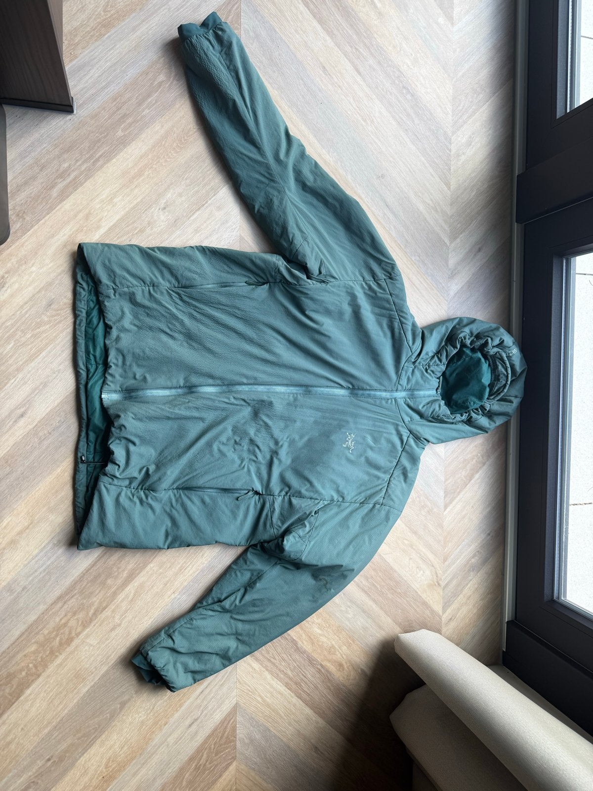 Arcteryx Atom Heavyweight Hoody M - Vlekjes op mouwen, Ophalen of Verzenden, Gedragen, Maat 56/58 (XL), Groen