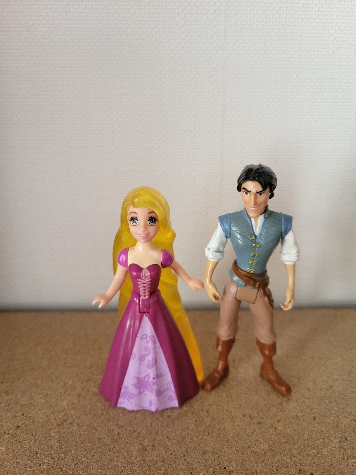Disney Rapunzel en Flynn Rider figuren (Mattel 2010), Verzamelen, Disney, Ophalen of Verzenden, Overige figuren, Gebruikt, Beeldje of Figuurtje