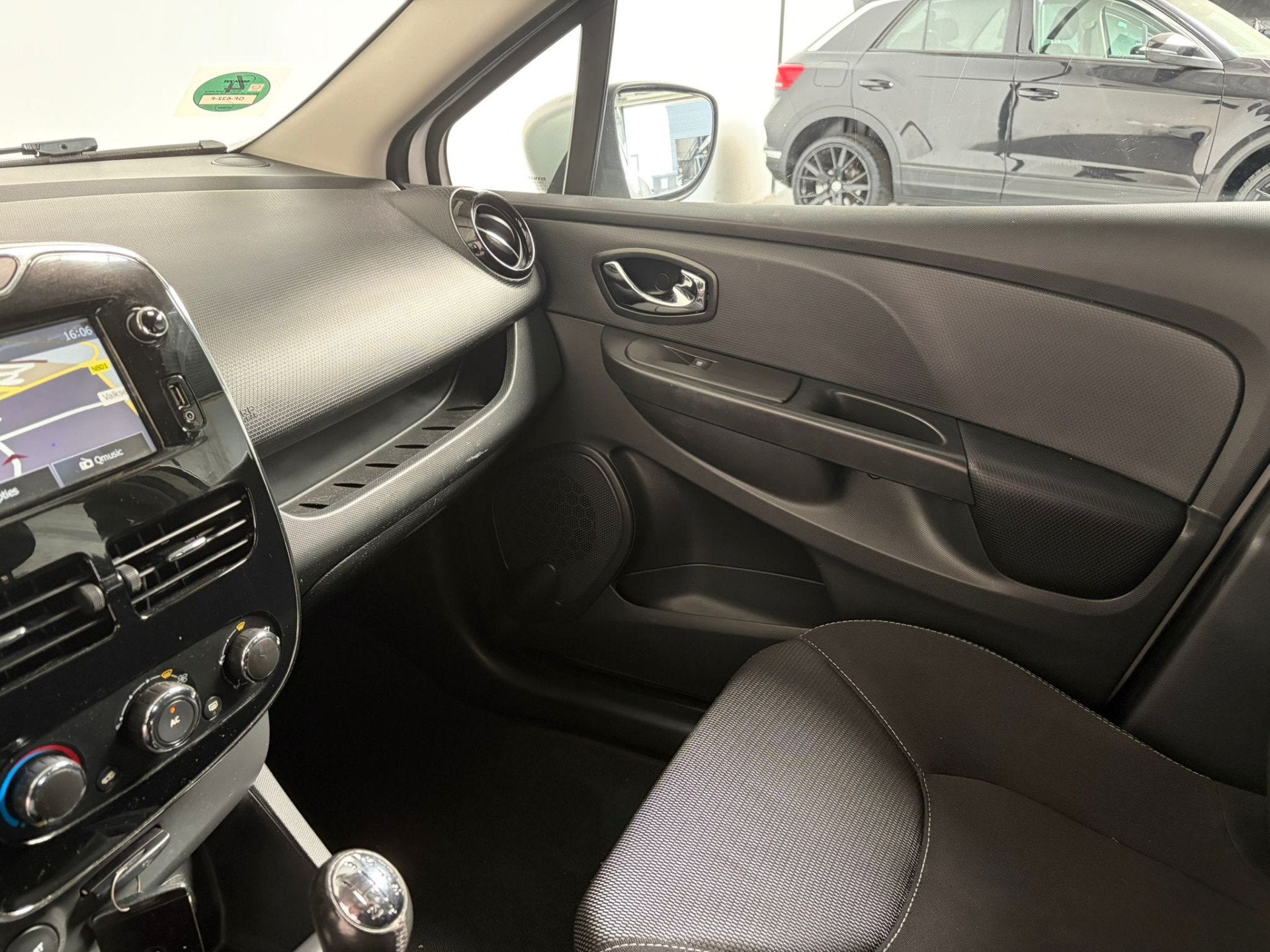 Renault Clio Estate 0.9 TCe Dynamique (bj 2014), Auto's, Voorwielaandrijving, Handgeschakeld, Start-stop-systeem, 90 pk
