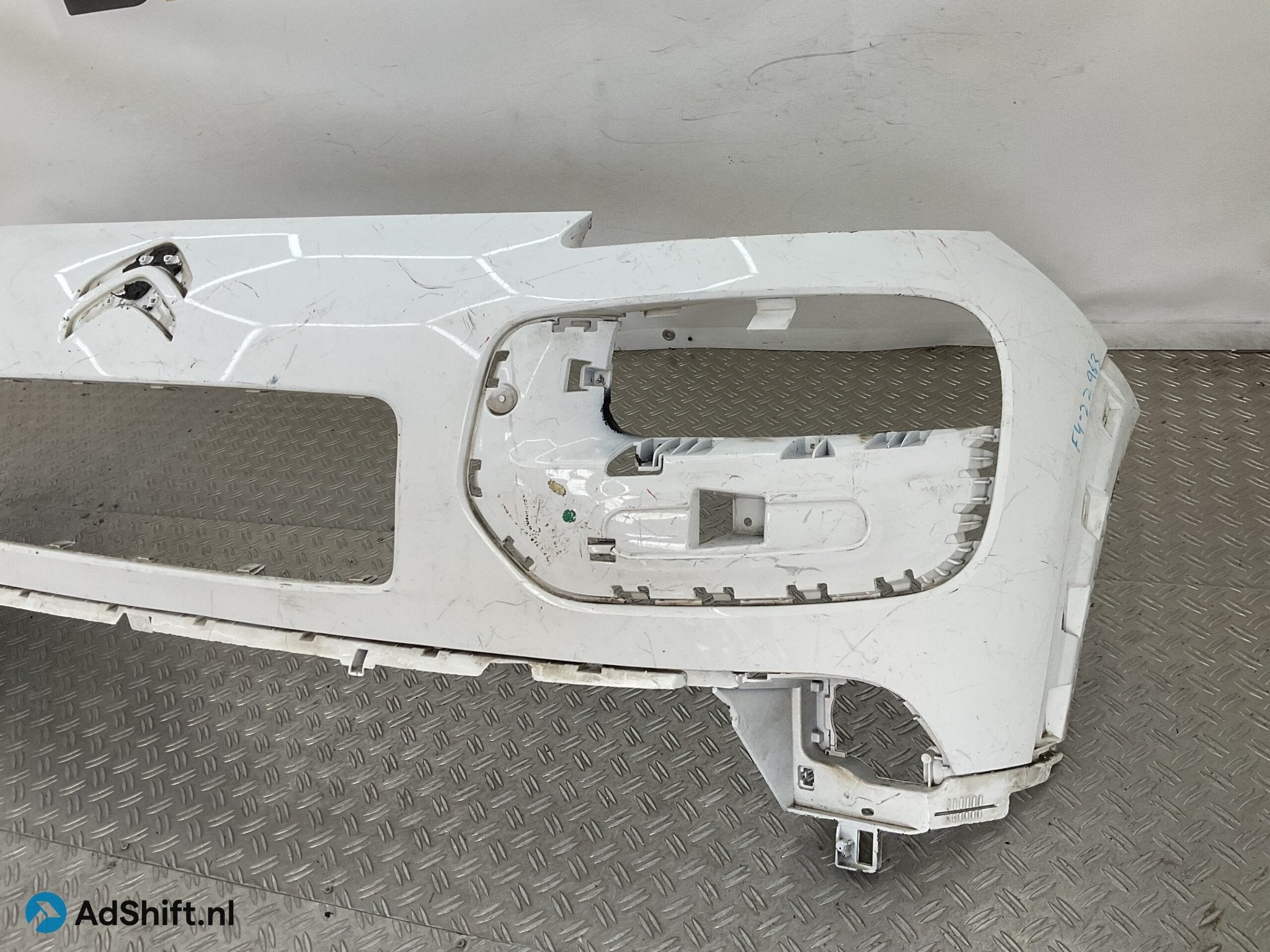 Bumper Citroen C4 Cactus 9801741077 Voorbumper F4-22963, Bumper
