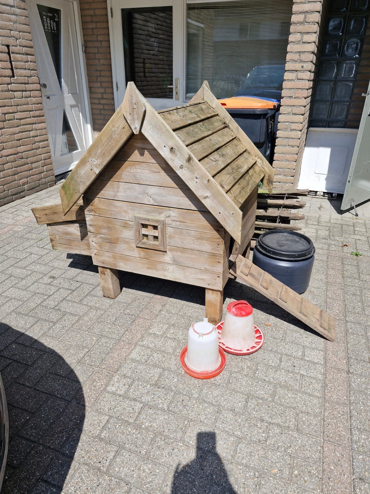 mooi degelijk kippenhok incl water/voerbak en silo, Dieren en Toebehoren, Ophalen, Gebruikt, Kippenhok of Kippenren
