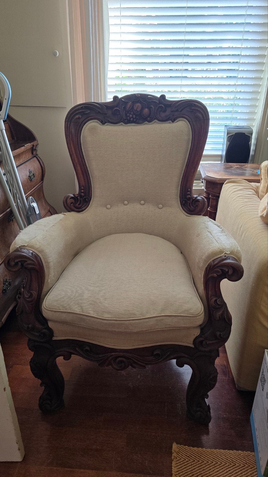 Prachtige Biedermeier fauteuil - opnieuw stofferen, Ophalen