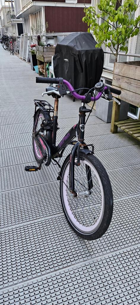 Kinderfiets 20 inch - Zwart/Roze, Fietsen en Brommers, Fietsen | Kinderfietsjes, Ophalen, Gebruikt, Terugtraprem, 16 tot 20 inch