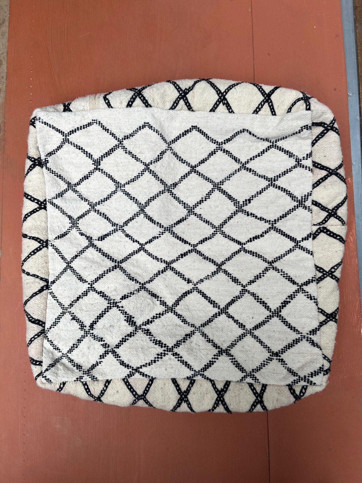 nieuwe Marokkaanse berber wollen kelim, vloerkussen poef, Nieuw, Ophalen of Verzenden, 50 tot 75 cm, Vierkant
