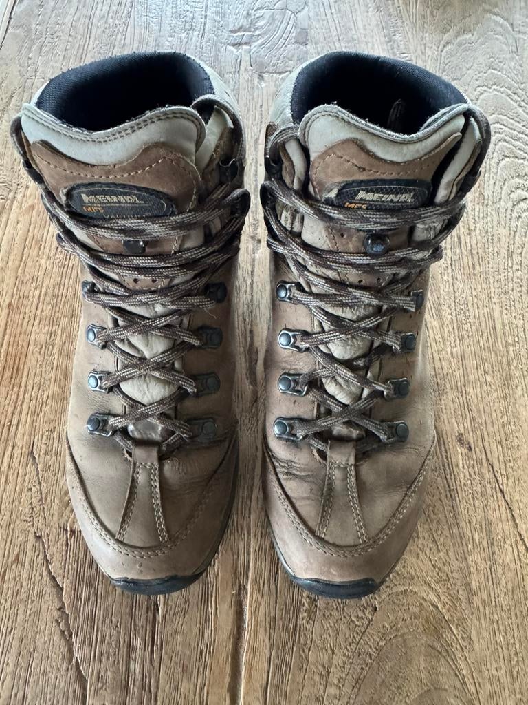 Meindl vakuum mfs gore tex maat 42, Ophalen of Verzenden, Zo goed als nieuw, Schoenen