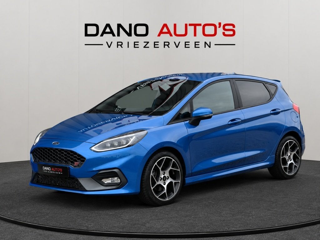 Ford Fiesta 1.5 ST 200PK LED/Carplay/Recaro/Performance, Auto's, Ford, Stof, Gebruikt, Bedrijf, Handgeschakeld