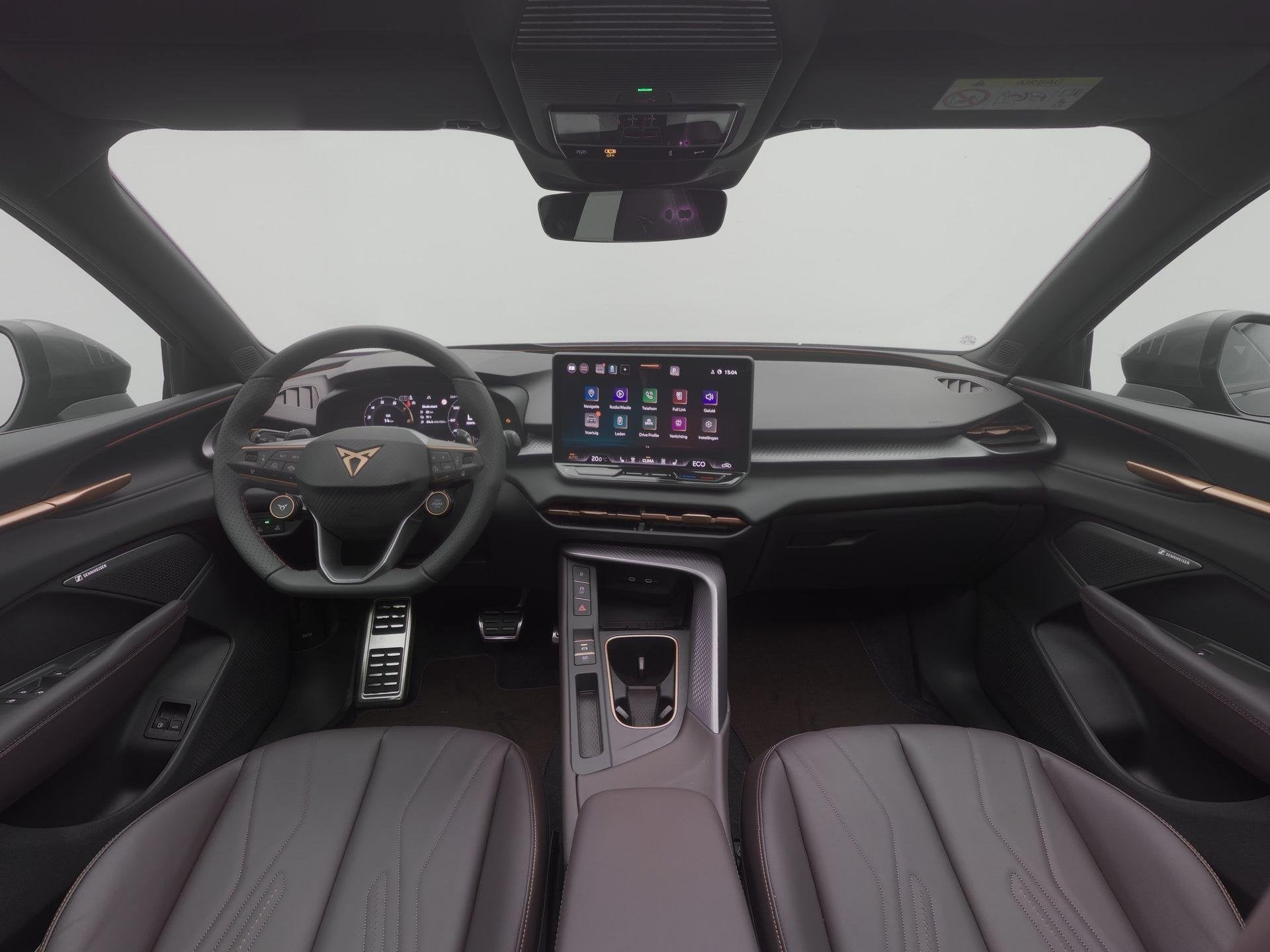 CUPRA Terramar 1.5 TSI e-Hybrid VZ 272PK | Leder | Panoramad, Auto's, 4 cilinders, 2000 kg, 150 min, 26 kWh