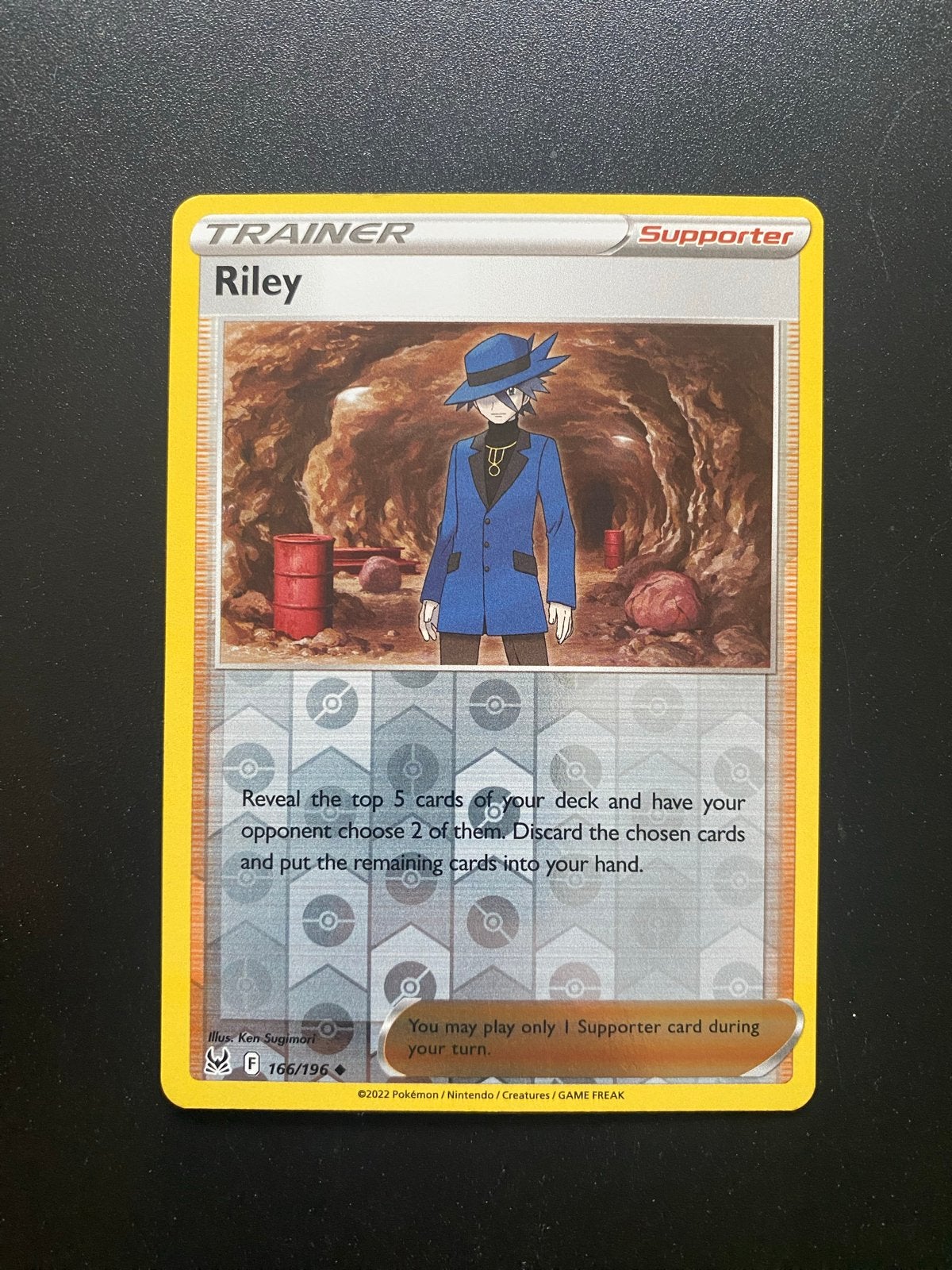 Riley 166/196 Reverse Holo Pokémon Lost Origin, Ophalen of Verzenden, Zo goed als nieuw, Losse kaart, Foil