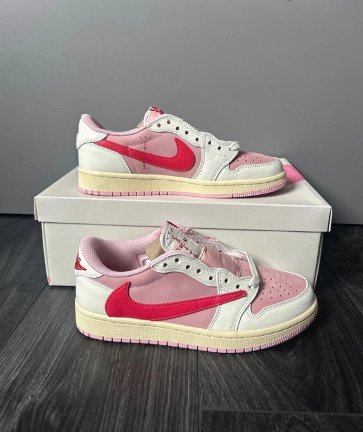 Travis Scott Sail Tropical Pink, Verzenden, Nieuw, Sneakers of Gympen, Roze