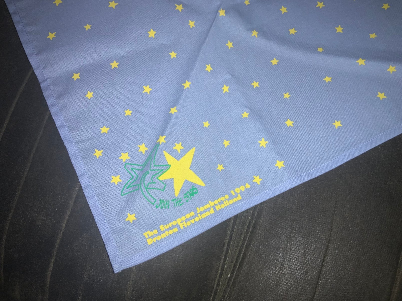 Scoutingdas europese jamboree dronten 1994, Verzamelen, Scouting, Ophalen of Verzenden, Zo goed als nieuw, Embleem, Speld of Insigne
