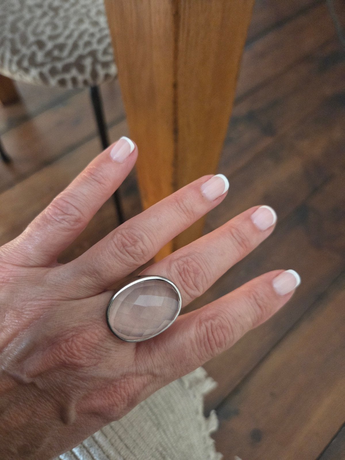 Grote zilveren ring met bergkristal, Ophalen of Verzenden, Zo goed als nieuw, 17 tot 18, Dame