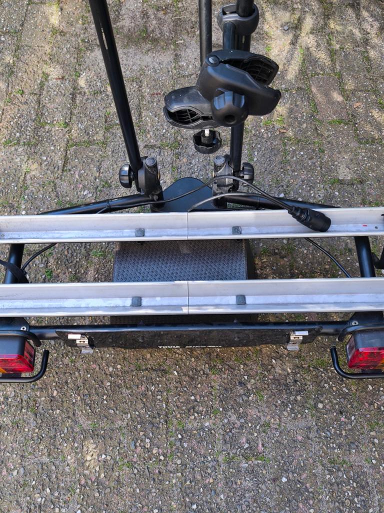 Thule fietsendrager voor 2 fietsen - Trekhaakdrager, Auto diversen, Fietsendragers, Ophalen, 2 fietsen, Gebruikt, Trekhaakdrager