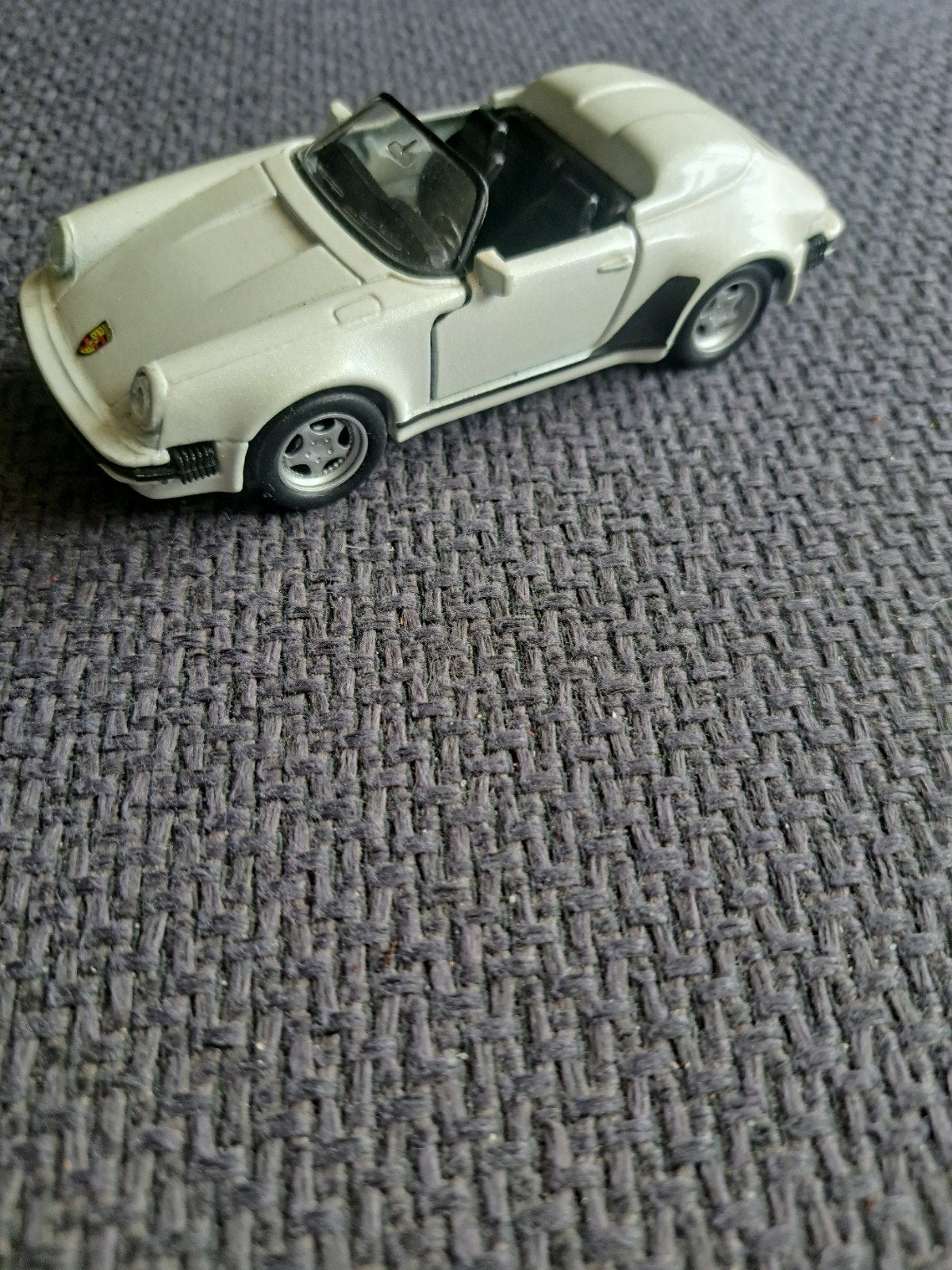 maisto model porsche 911 speedster schaal 1:38, Gebruikt, Auto, Ophalen of Verzenden, N.b