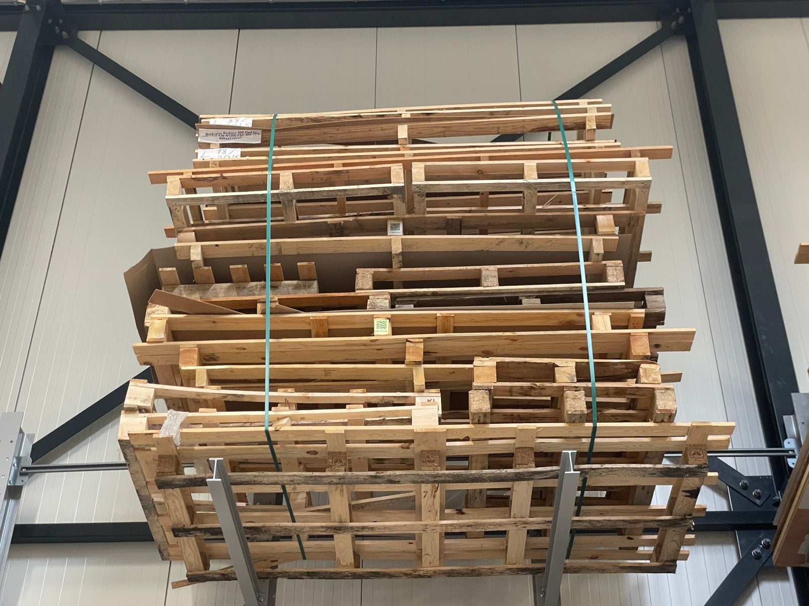 Gratis wegwerp-pallets, Ophalen, Zo goed als nieuw, 50 mm of meer, Pallet