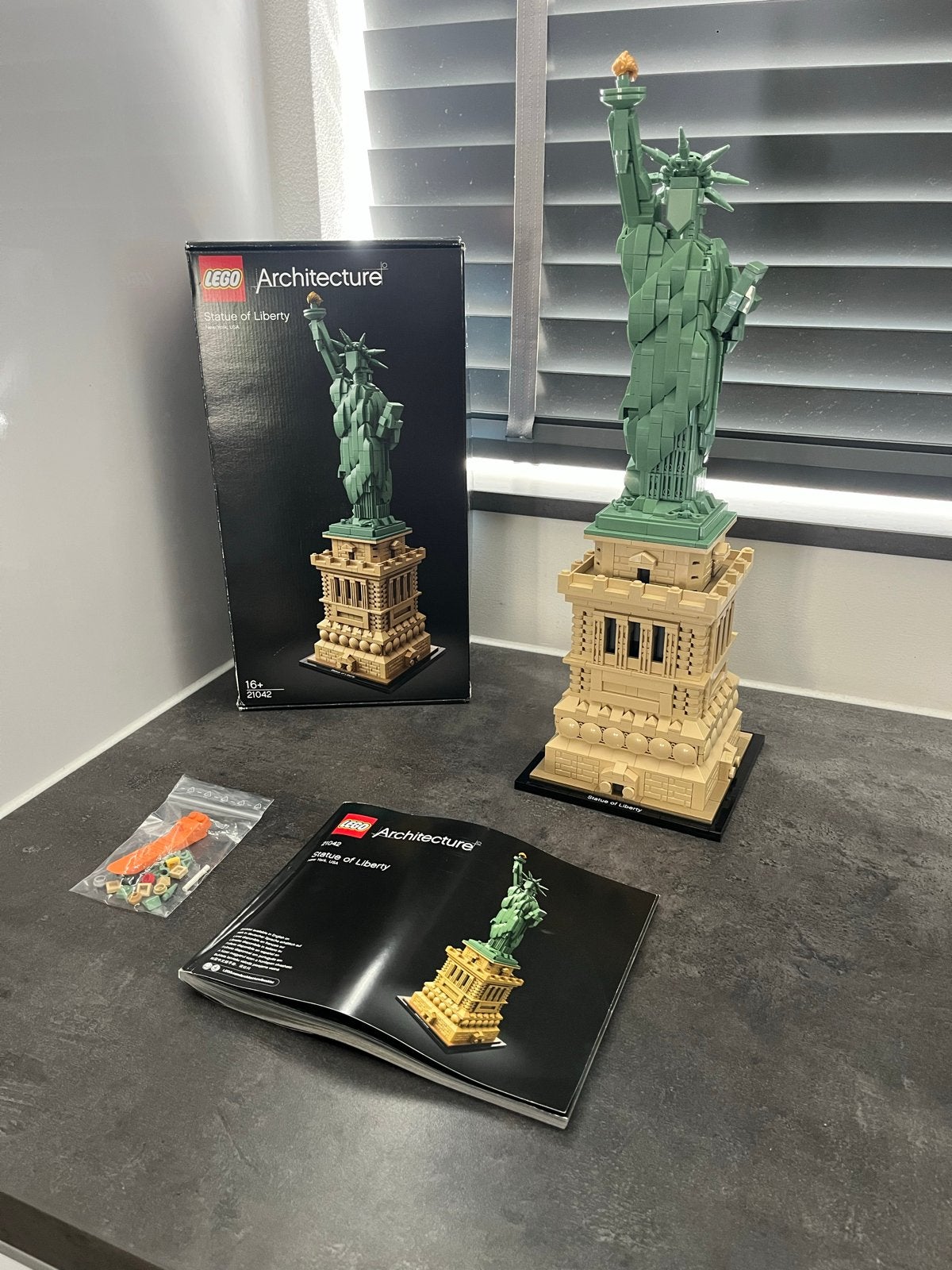 Lego 21042 Vrijheidsbeeld / Statue of Liberty Architecture, Lego, Architecture, Ophalen of Verzenden, Zo goed als nieuw