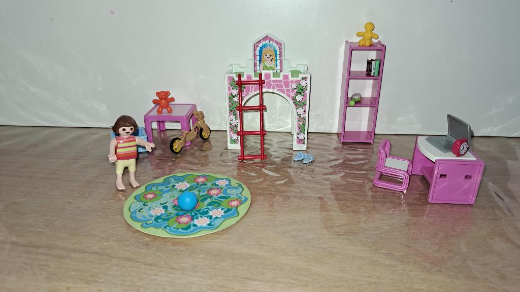 Playmobil Kinderkamer met hoogslaper (9270) aangeboden, Kinderen en Baby's, Speelgoed | Playmobil, Ophalen, Zo goed als nieuw