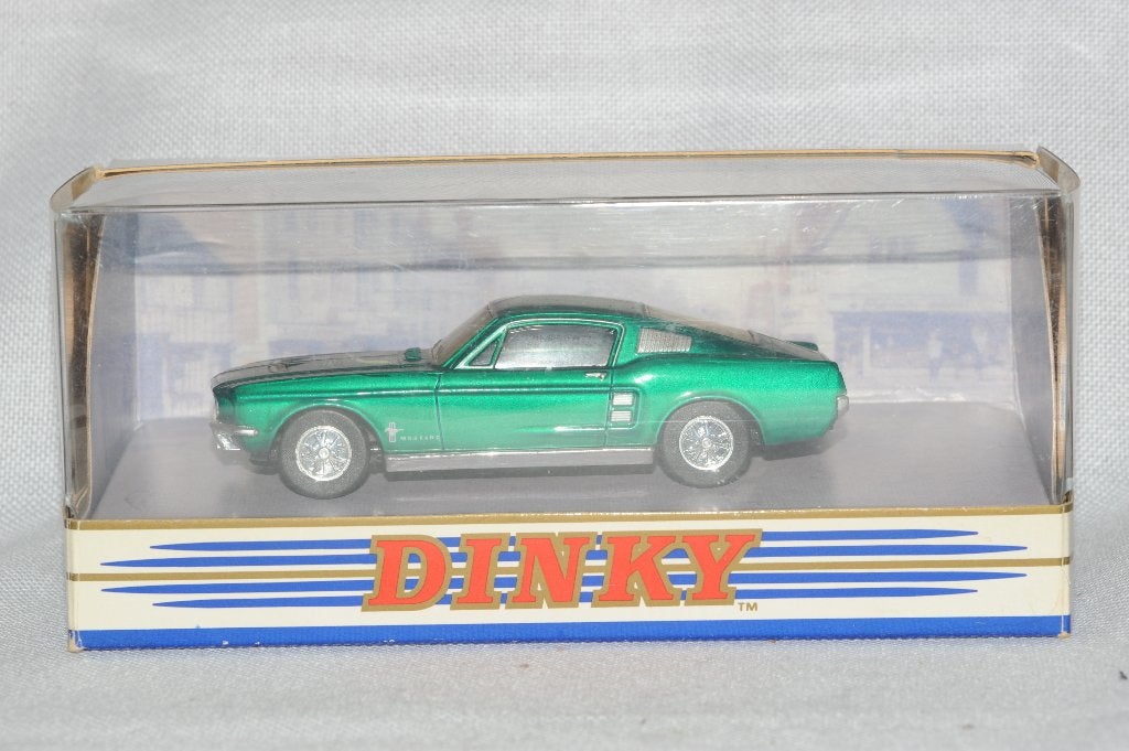 Dinky Coll Ford Mustang fastback 1967 no dy16, Ophalen of Verzenden, Zo goed als nieuw, Auto, Dinky Toys