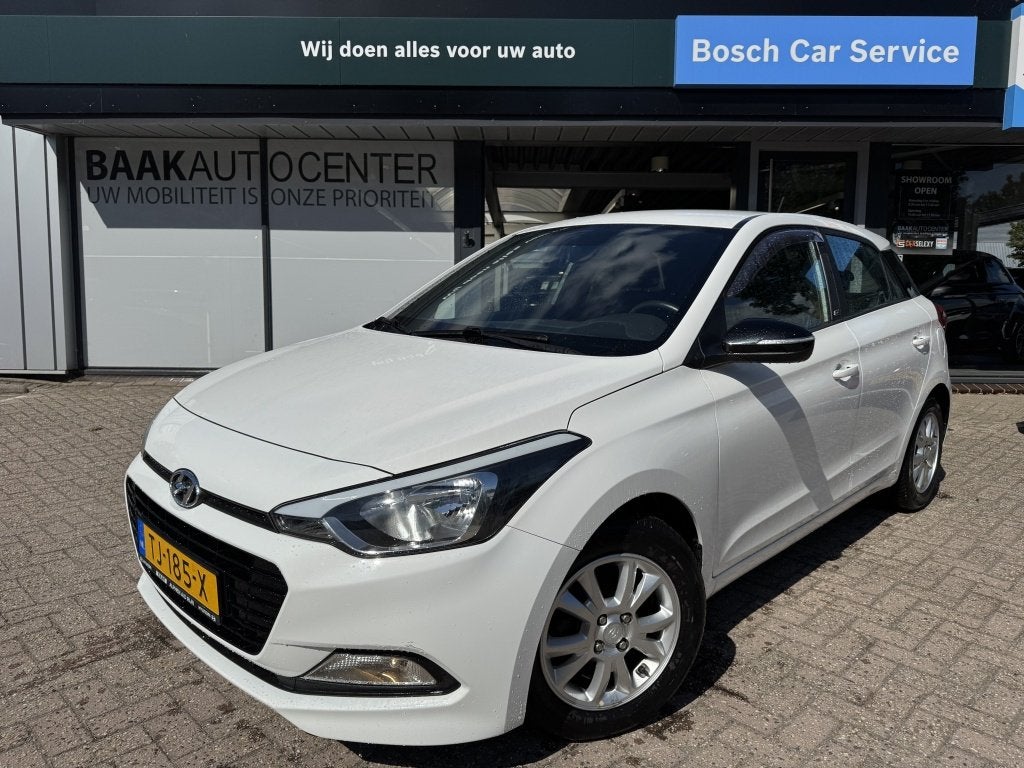 Hyundai i20 1.2 HP i-Motion | Bluetooth | Airco (bj 2018), Auto's, 12 maanden, Wit, Bedrijf, Handgeschakeld
