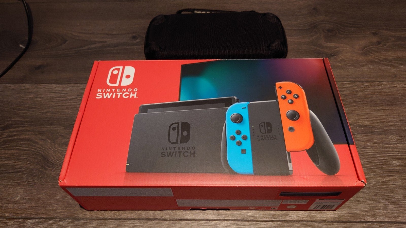 Nintendo Switch Compleet + case, Ophalen, Gebruikt, Met 2 controllers, Switch Original