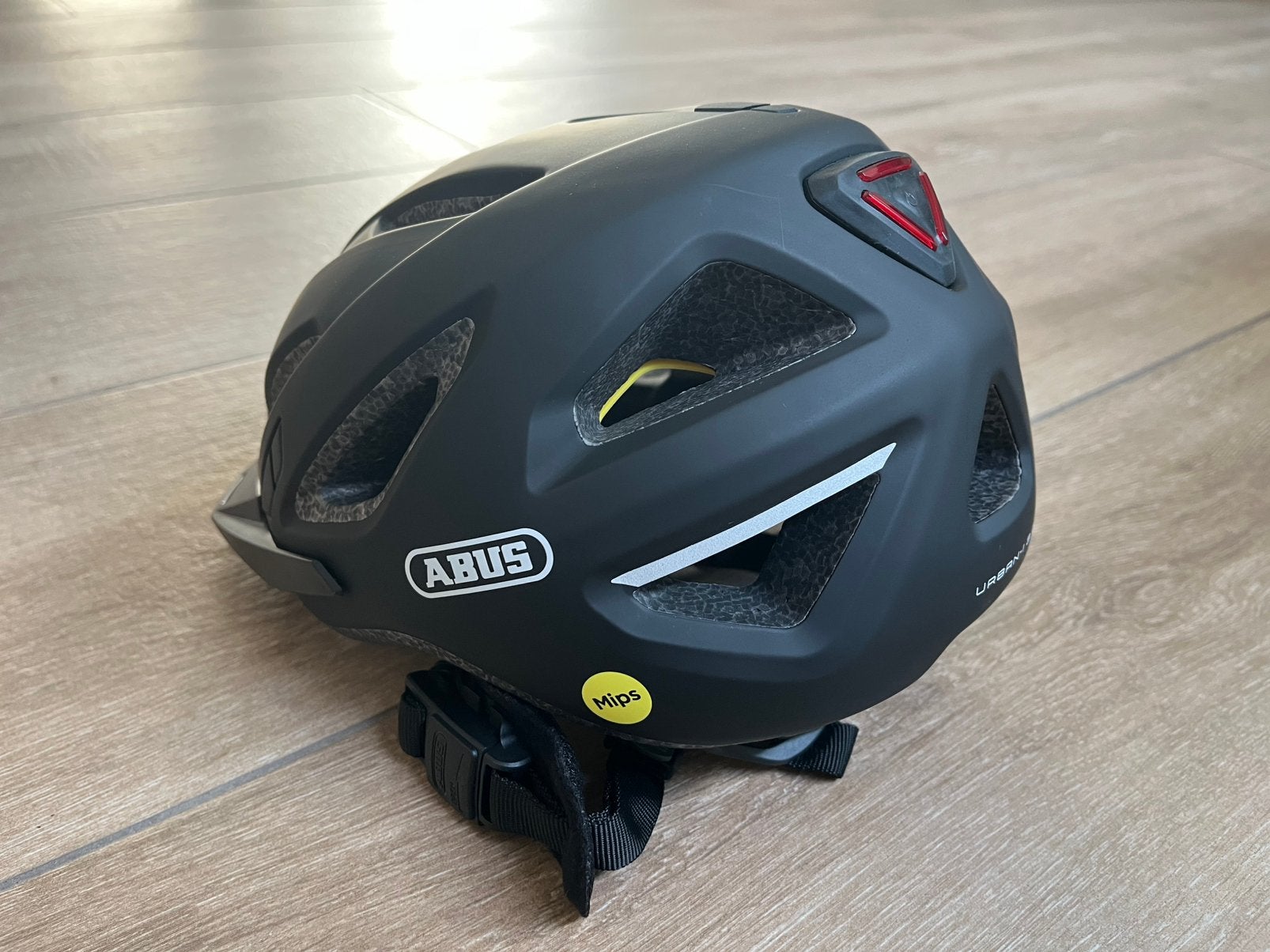 Abus Urban-I 3.0 MIPS fietshelm (e-bike), Ophalen, Zo goed als nieuw, M, Heer of Dame