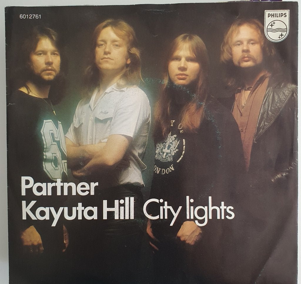 Partner - Kayuta Hill, Gebruikt, Verzenden, 7 inch, Fotohoes