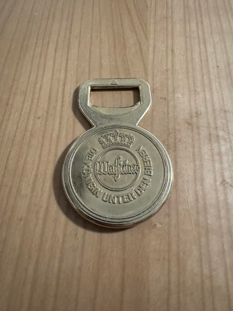 Warsteiner Flesopener - Vriendschapsspel, Ophalen of Verzenden, Zo goed als nieuw