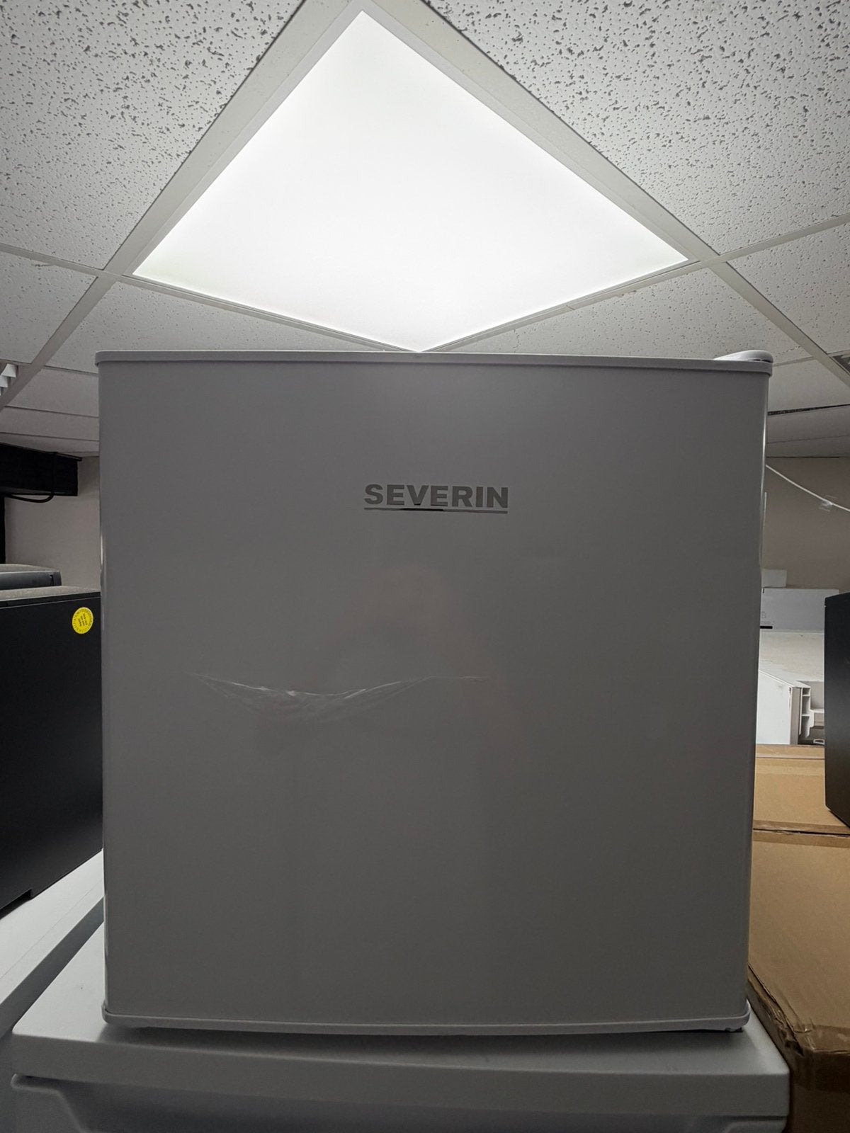 Mini Vriezer Severin GB8886 Vrijstaand 32L Zo Goed Als Nieuw, Witgoed en Apparatuur, Vriezers en Diepvrieskisten, Vrieskast, Minder dan 85 cm
