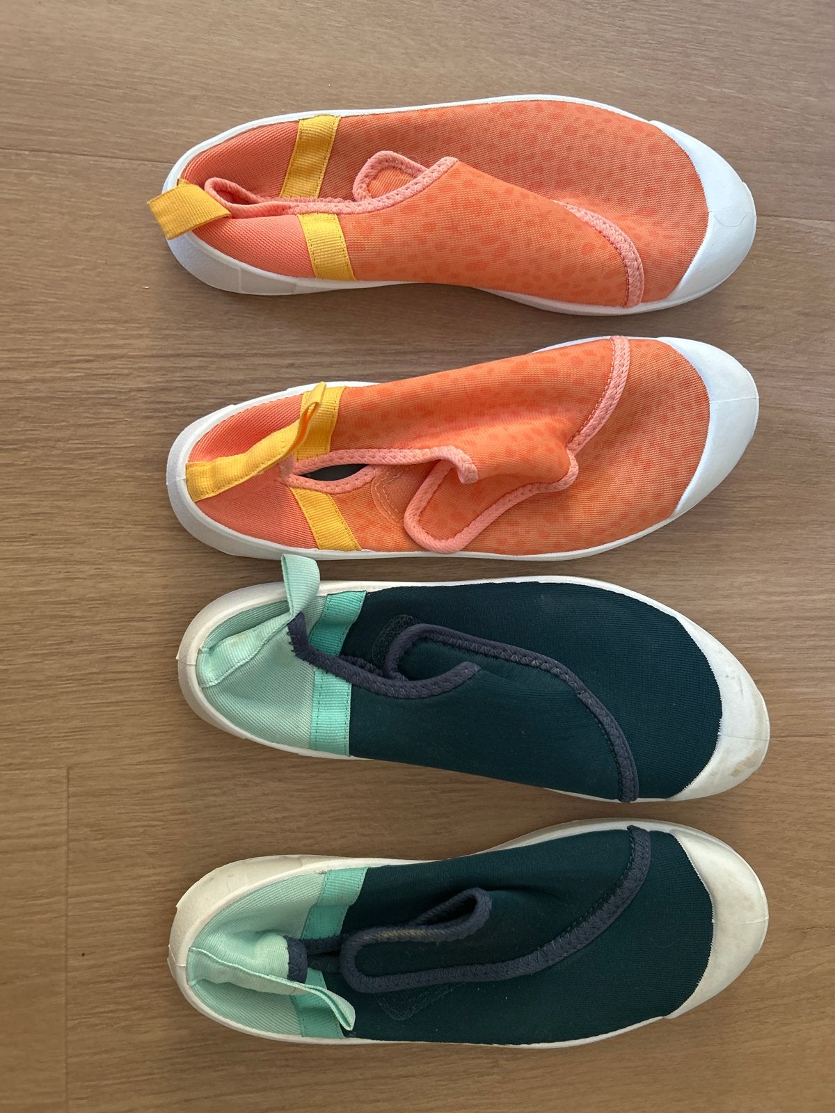 Waterschoenen voor kinderen - 2 paar maat 36-37, Kinderen en Baby's, Kinderkleding | Kinder-zwemkleding, Ophalen of Verzenden