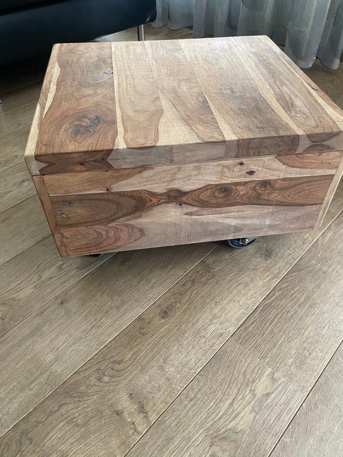 Houten salontafeltje, Huis en Inrichting, Ophalen, Zo goed als nieuw, Rechthoekig, 50 tot 100 cm
